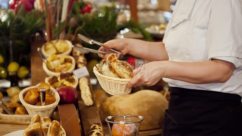 网红休闲食品代工，如何挑选靠谱的合作伙伴？**