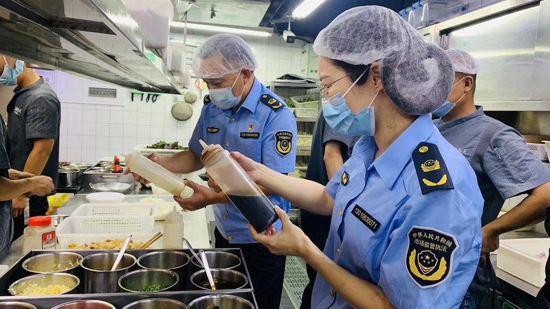 休闲食品礼盒定制：揭秘最小起订量的那些事